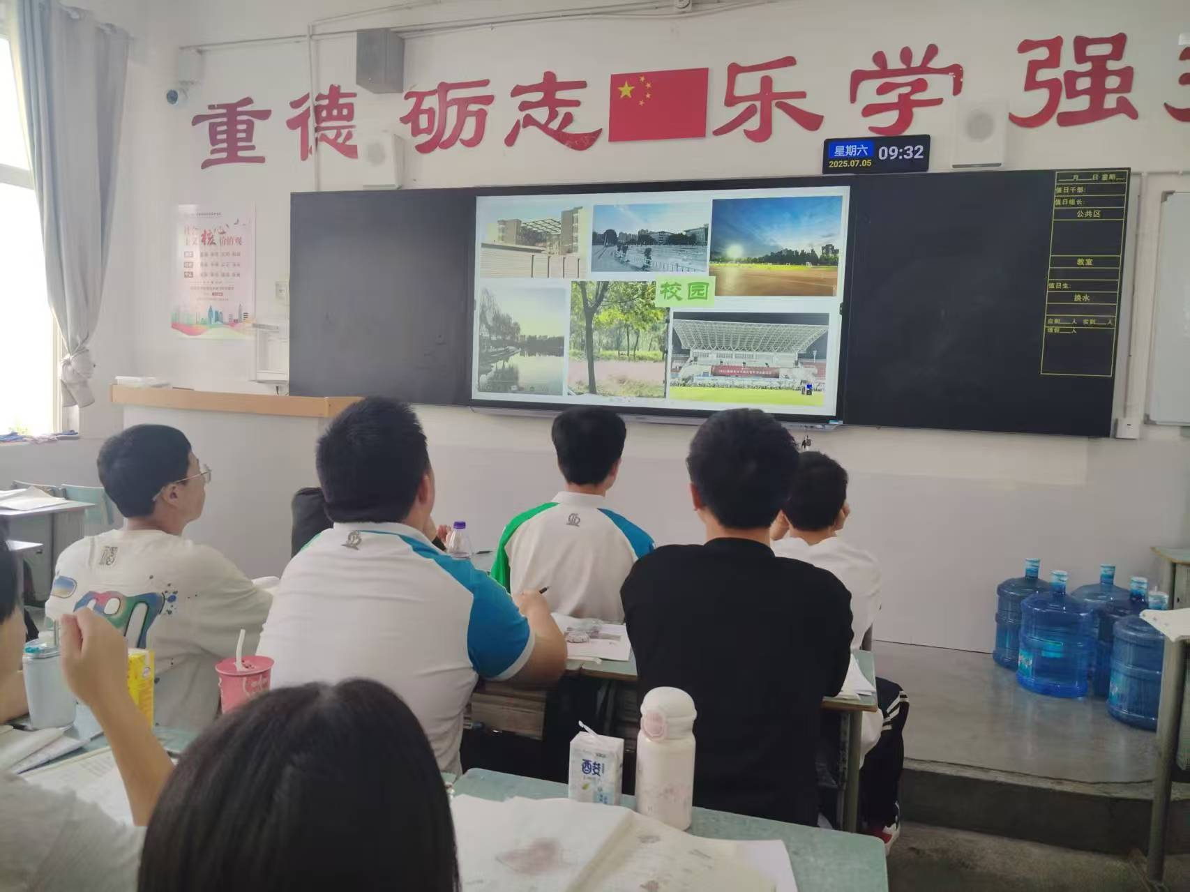 河南工業(yè)大學學子赴武安三中開展科研創(chuàng)新主題宣講