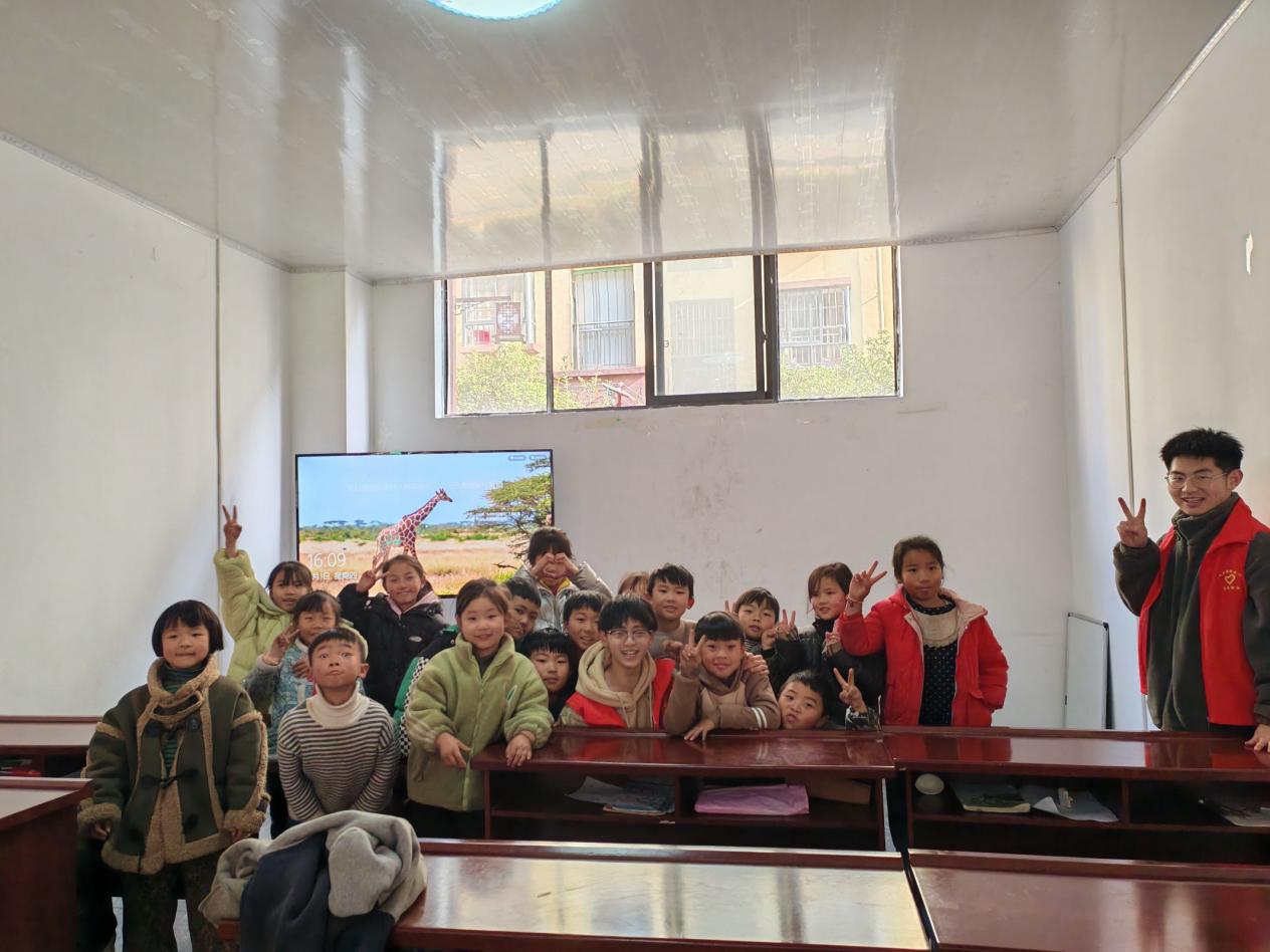  赫章騰龍社區冬令營隊員有感