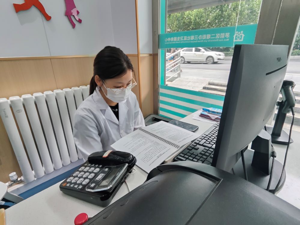 醫路同行，醫學生以社區醫院為舞臺，演繹治療新篇章