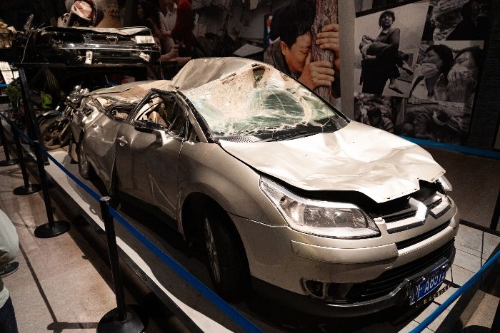 圖片合集 長安大學赴四川綿陽涼山“同心共筑中國夢·民族團結潤千村”暑期社會實踐隊前往汶川地震遺址開展調研