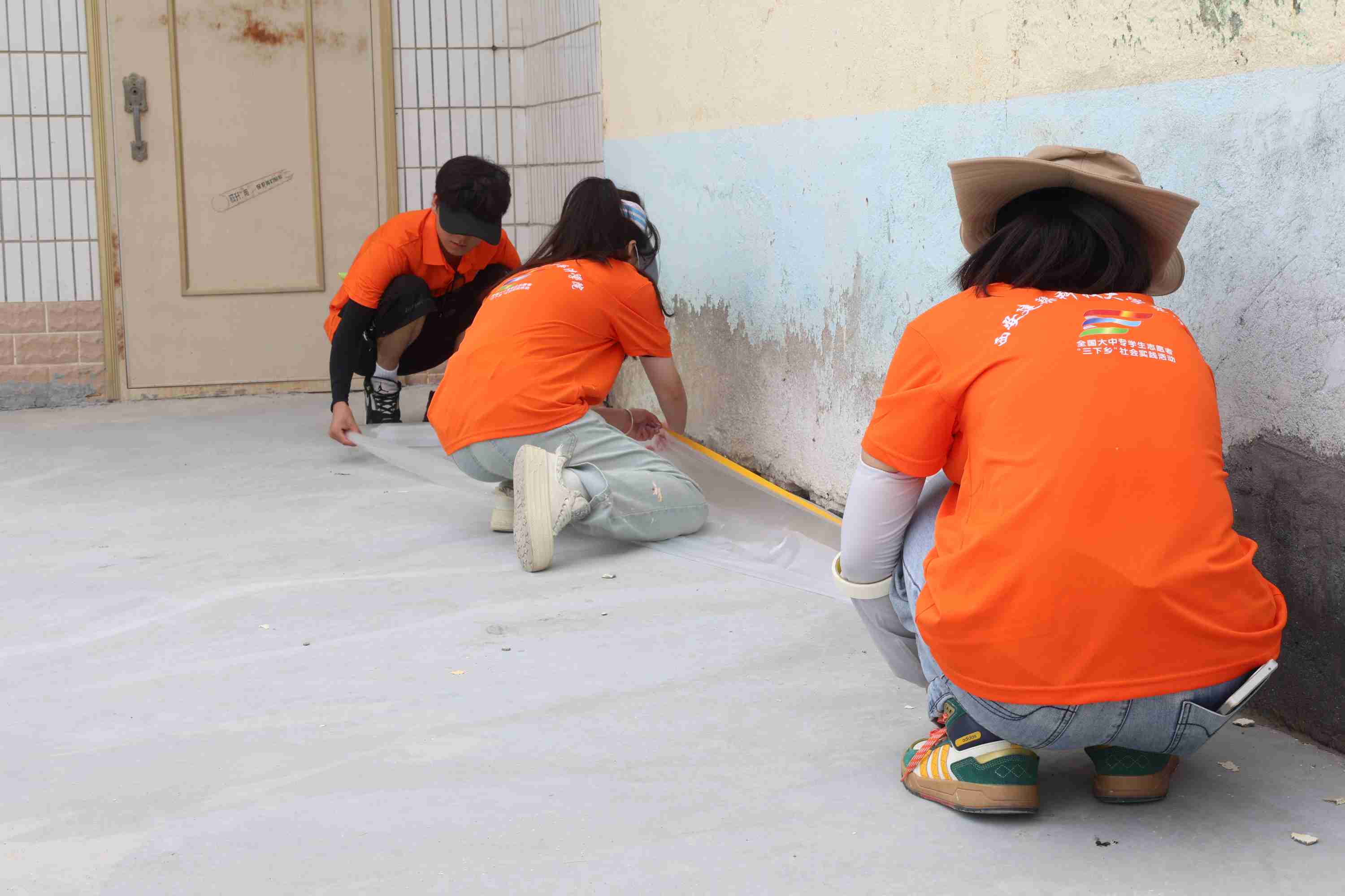 青春的畫筆，鄉村的舞臺： 西安建筑科技大學華清學院在行動