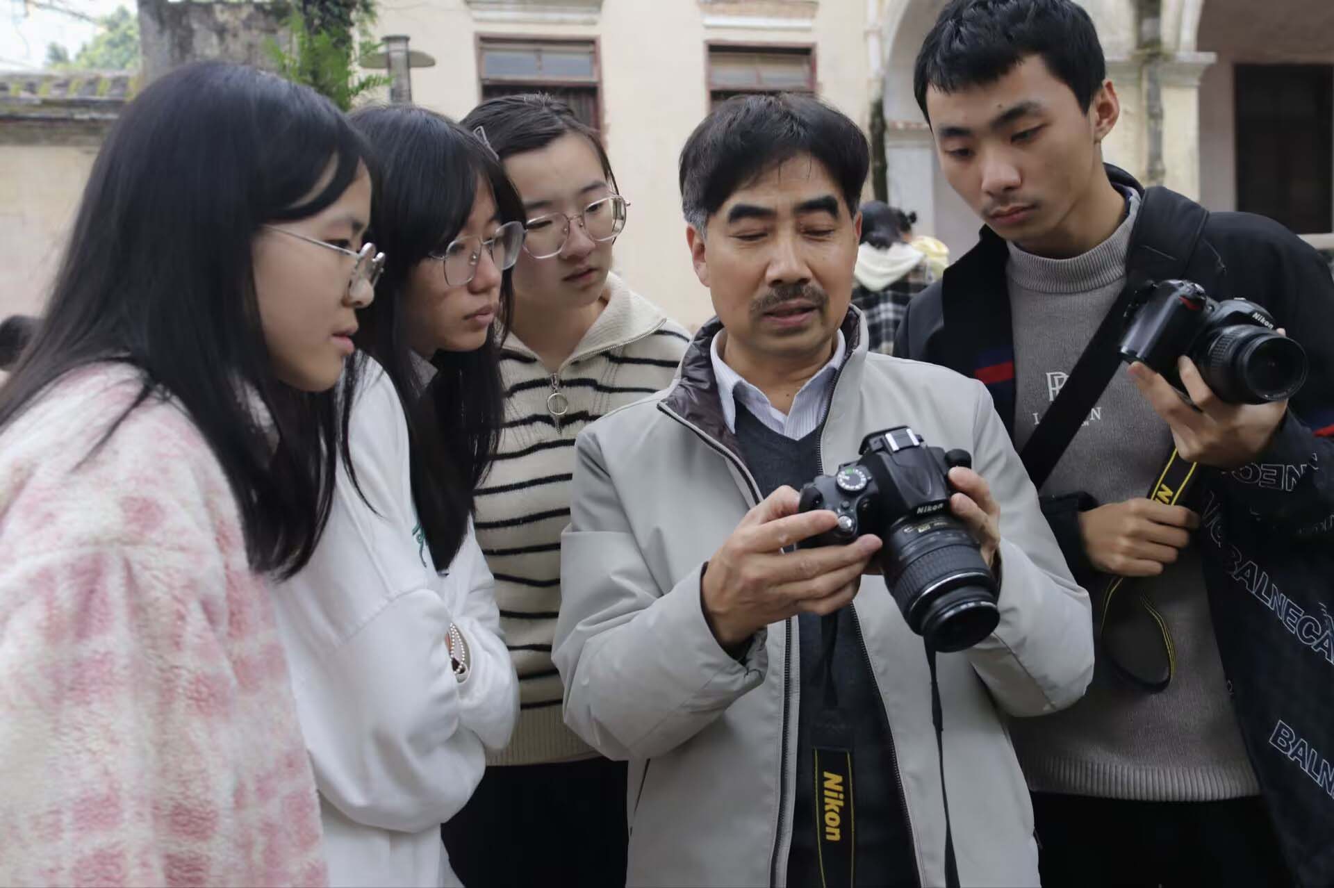 且看少年芳華，共探榜樣成長(zhǎng)