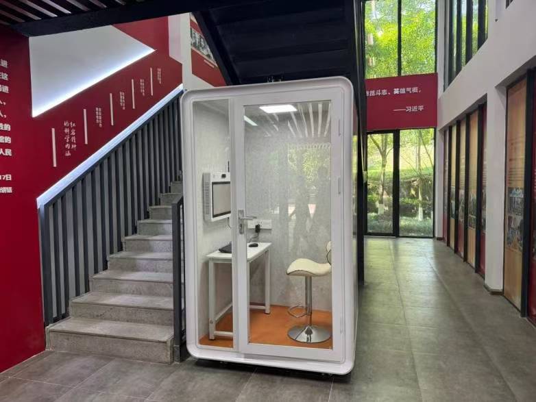 AI賦能就業新生態！重慶移通學院“智面星”模擬面試、“神筆簡歷”智能系統助力畢業生求職“提質增效”