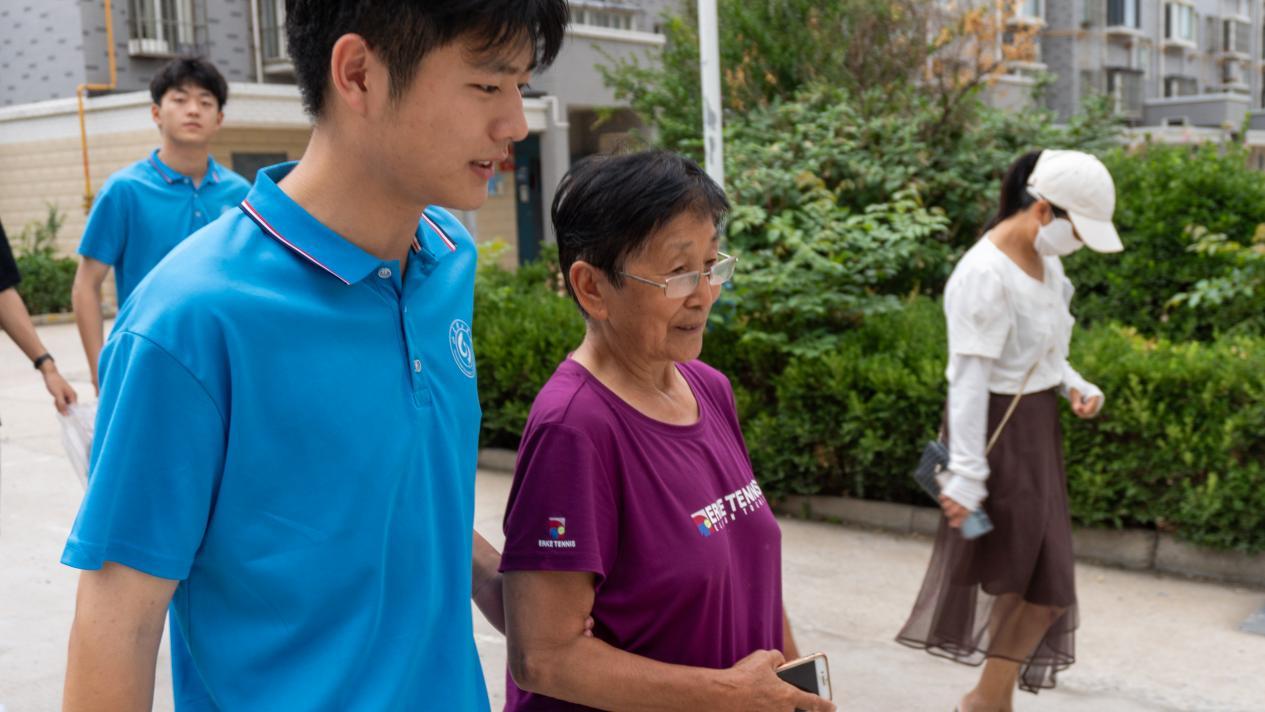 幸?；ㄩ_，三澗溪暖——實踐調研團走進章丘三澗溪村，探訪習主席關懷下的老人幸福生活