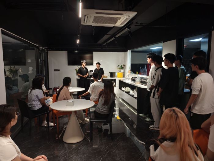 科技紙鳶實踐團于駐地召開工作部署會，明確各組任務推進實踐項目