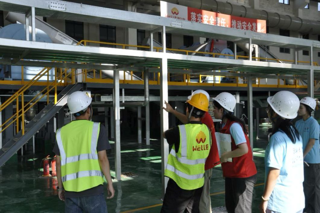 河海大學“涓澤潤豫，碳索未來”千鄉萬村環保科普小分隊探訪商丘中電有限公司生產現場