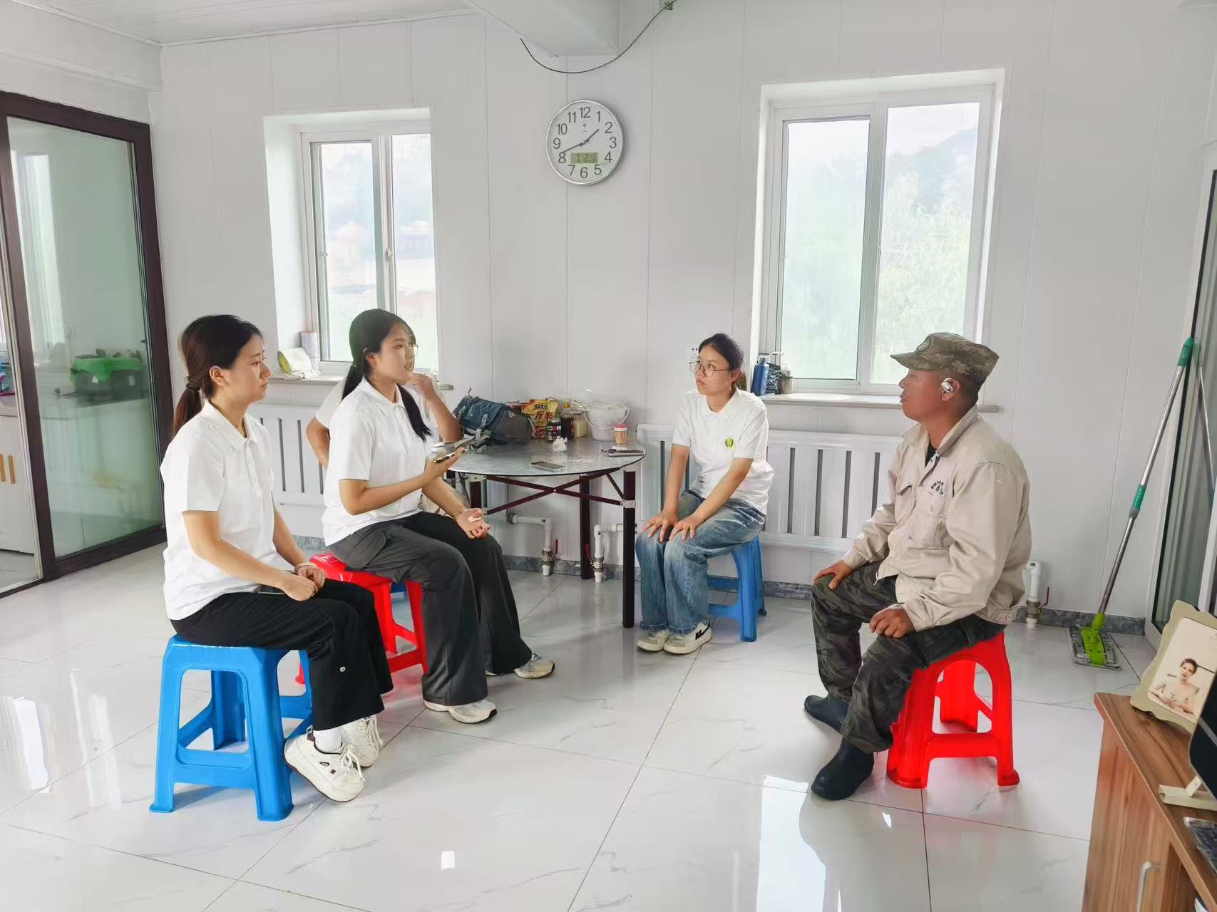 最美的風景是土地上的黨建紅與鄉村綠