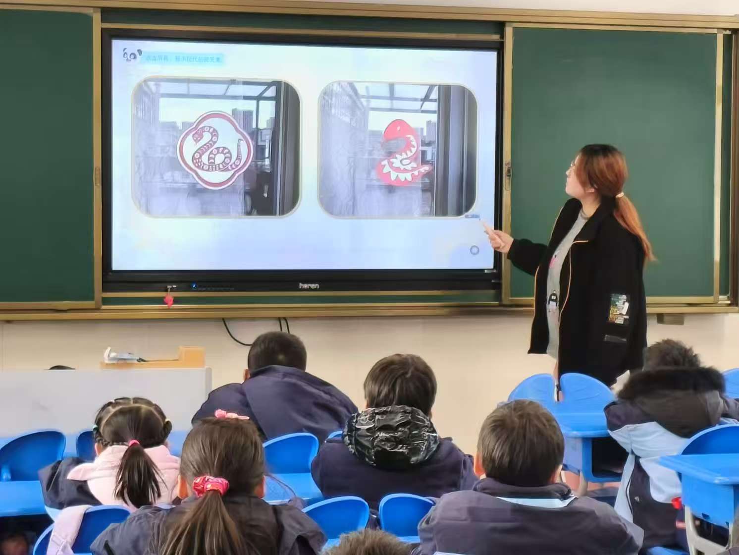 生肖文化進(jìn)校園，志愿?jìng)鞒姓癸L(fēng)采