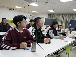 深學篤行新思想，青春向黨礪初心