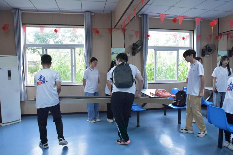 夏日溫情：巢湖學(xué)院體育學(xué)院藝術(shù)服務(wù)團敬老院慰問之旅