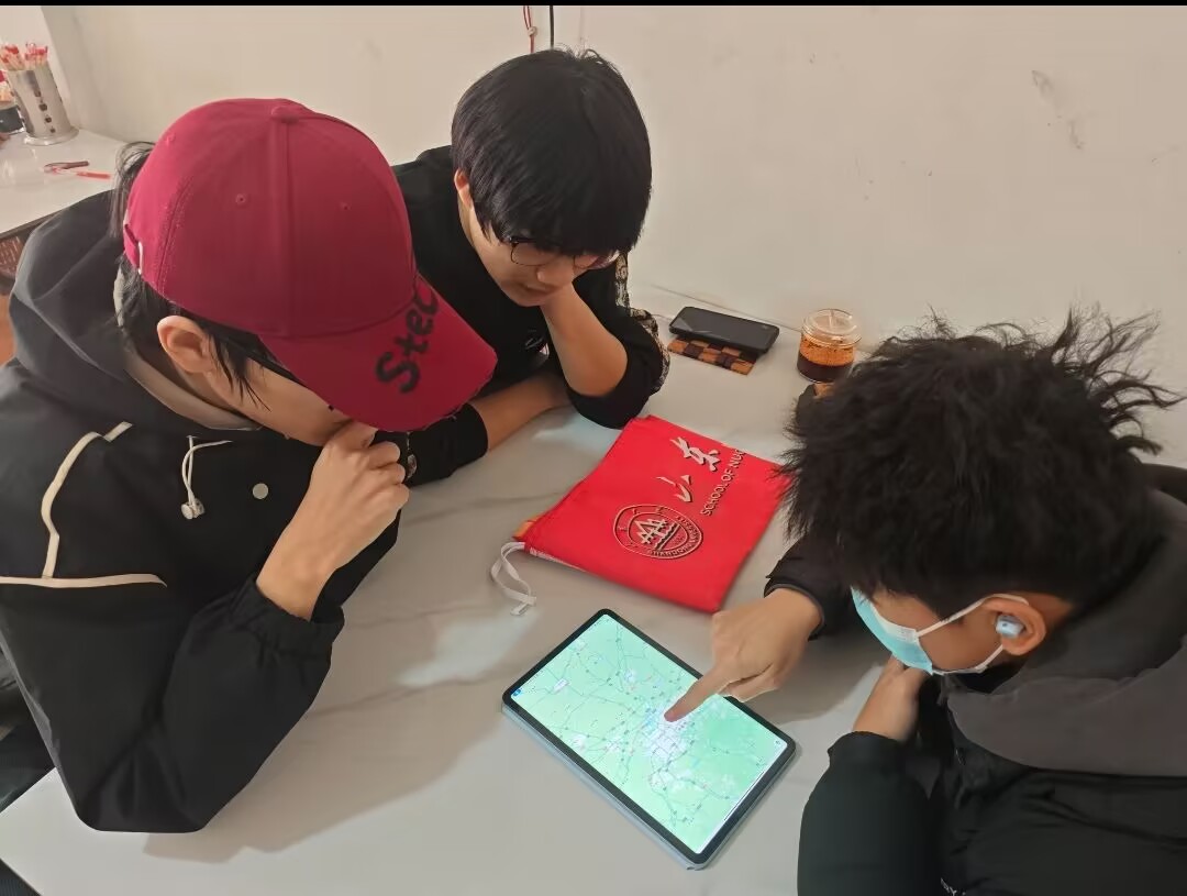 山東大學核科學與能源動力學院探黃知農(nóng)團隊赴濟南黃河畔實地調(diào)研  ——