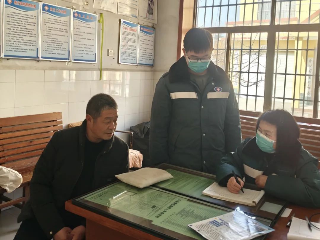 基層服務(wù)·材子實踐行：診間學(xué)本領(lǐng)，實踐悟醫(yī)心