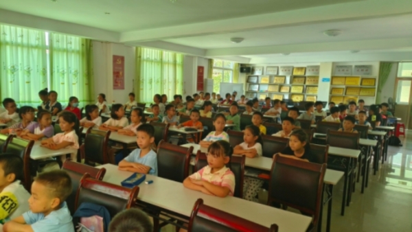 創藝紅旅，燃夢少年