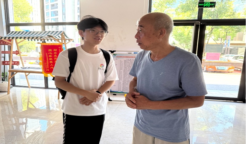 普惠托育“15分鐘服務圈”，青年隊員助力友好社區養育升級