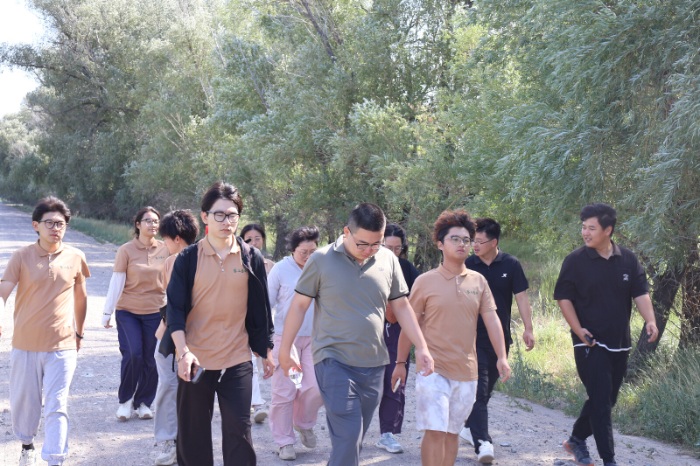 陜西科技大學(xué)實踐團赴新疆兵團一八五團開展社會實踐活動