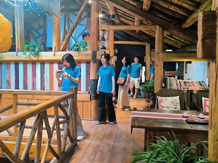 夯土新生·綠動商山——長安大學赴陜西商洛“智慧營建·綠映商山”暑期社會實踐隊走進柞水民宿調研紀實