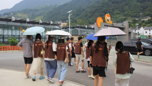 橙香四溢的科技之旅：小橙故事實踐隊探訪秭歸臍橙現代化良種繁育示范基地