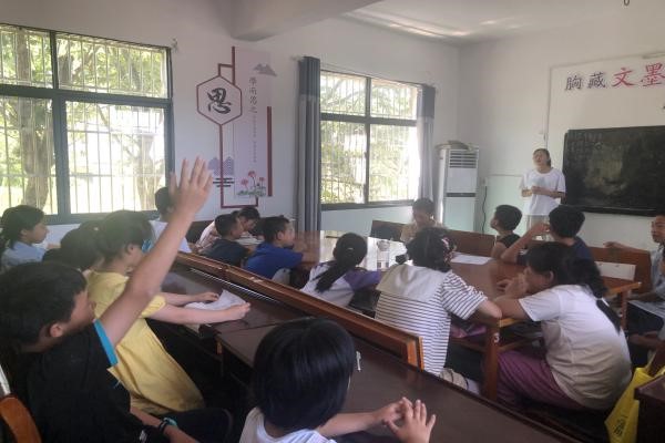 暑期社會實踐：武昌理工學院“青春筑夢”通城志愿服務隊開展認識情緒特色課程