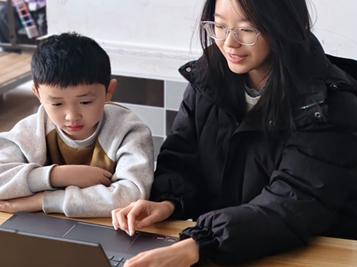 聊城大學(xué)醫(yī)學(xué)院開展“醫(yī)“路童行云講堂活動