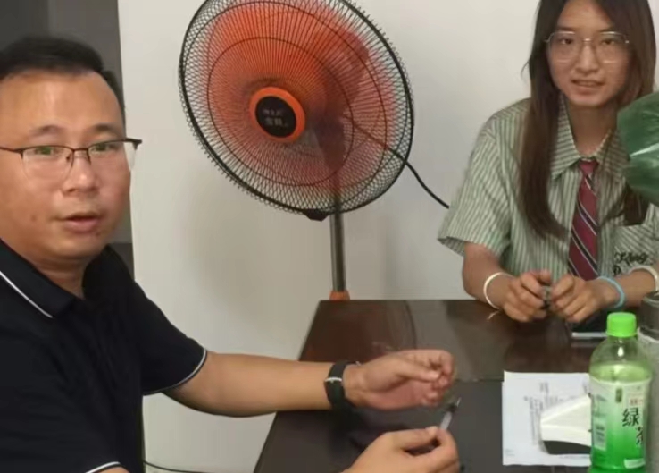 傾聽黃關(guān)村村支書的振興之路