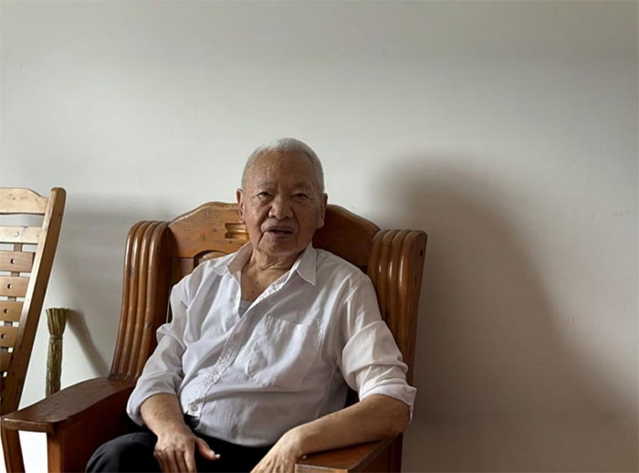 萬靈探秘第七彈——萬靈赤脈傳薪火 老黨員口述里的初心滾燙