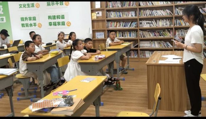 南泰學子再進社區：用青春溫度點亮童心世界