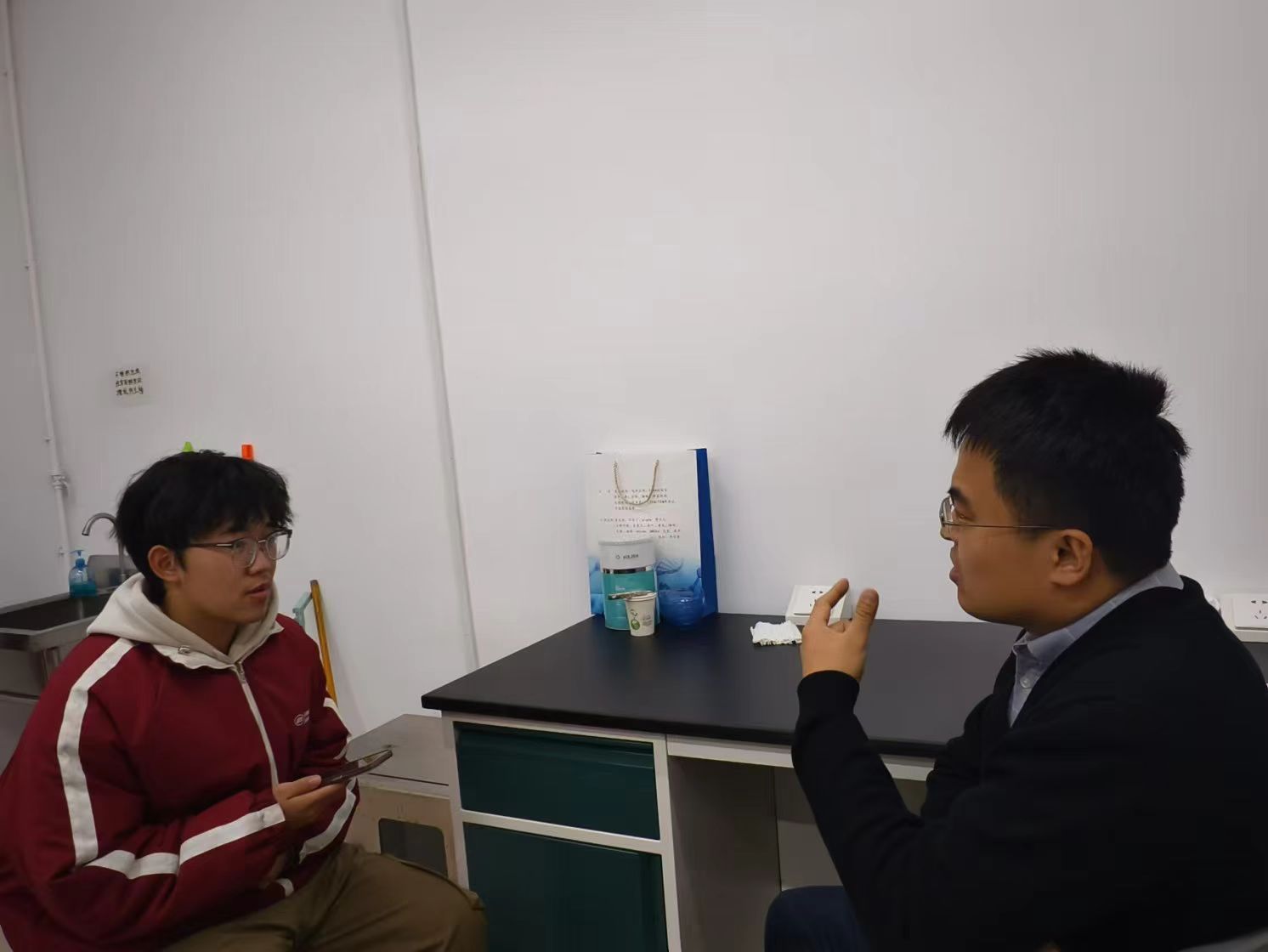 “求知問(wèn)道面對(duì)面”——人物訪談實(shí)踐調(diào)研專(zhuān)項(xiàng)活動(dòng)