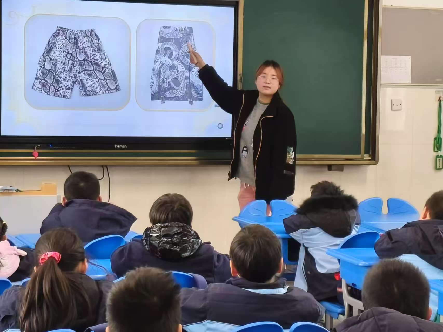 生肖蛇文化課堂：開啟傳統(tǒng)文化啟蒙之旅