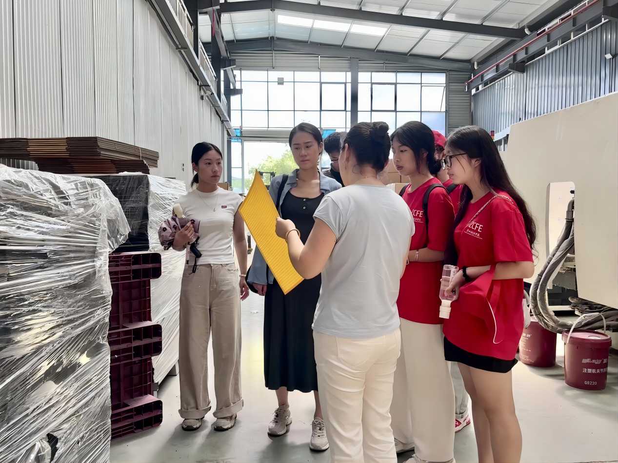 鄭小商暑期社會實踐：深耕電商助農，共筑鄉村振興夢