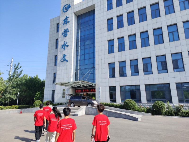 “青襟數(shù)維·共護黃河”實踐團深入東營市水文中心進行實踐調(diào)研
