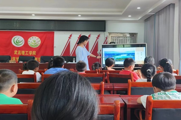 暑期社會(huì)實(shí)踐：武昌理工學(xué)院“青春筑夢(mèng)”通城志愿服務(wù)隊(duì)開展——文明旅游新風(fēng)尚特色課程
