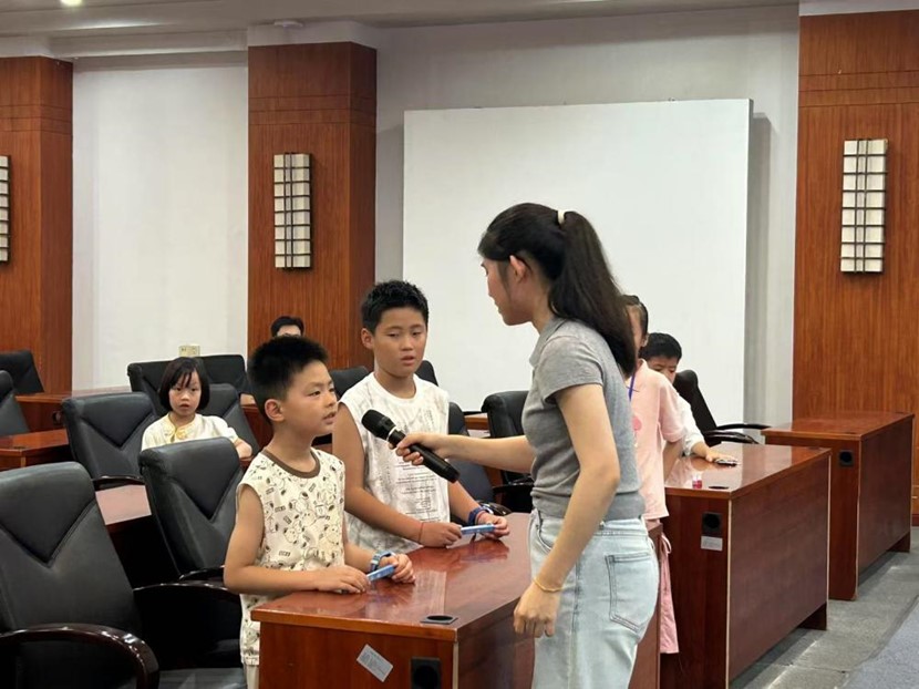 細節里的溫暖——南京師范大學泰州學院“紅心研墨”暑期社會實踐紀實（31）