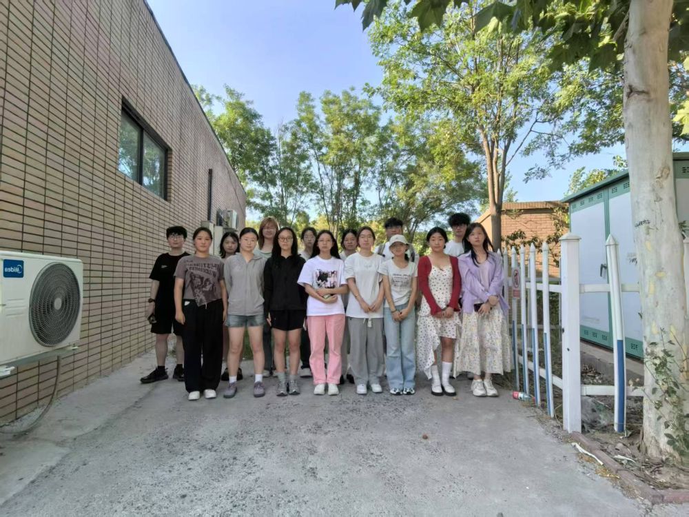 健康科普進鄉村，醫學服務暖人心