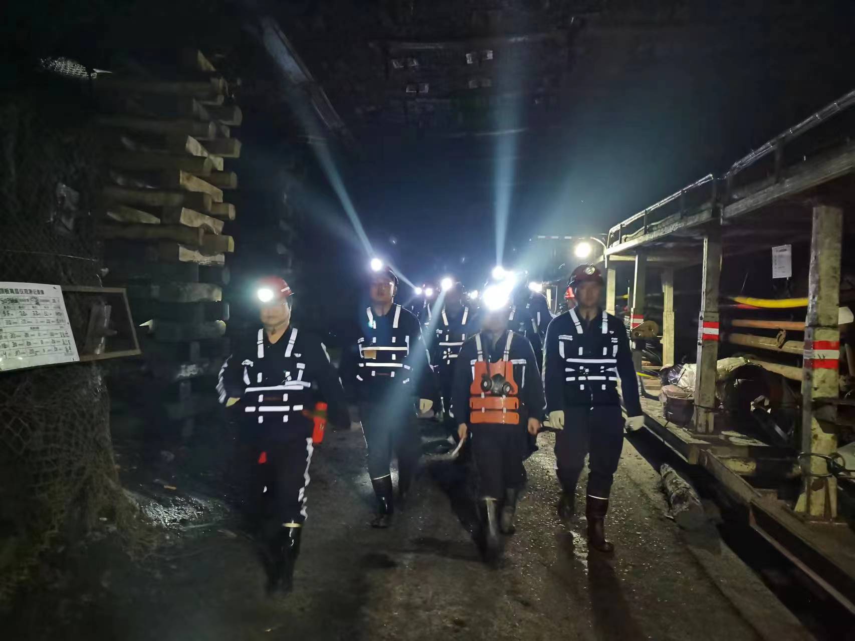 伊泰紅慶河煤礦：以安全為基石，鑄就能源綠色轉型新篇章