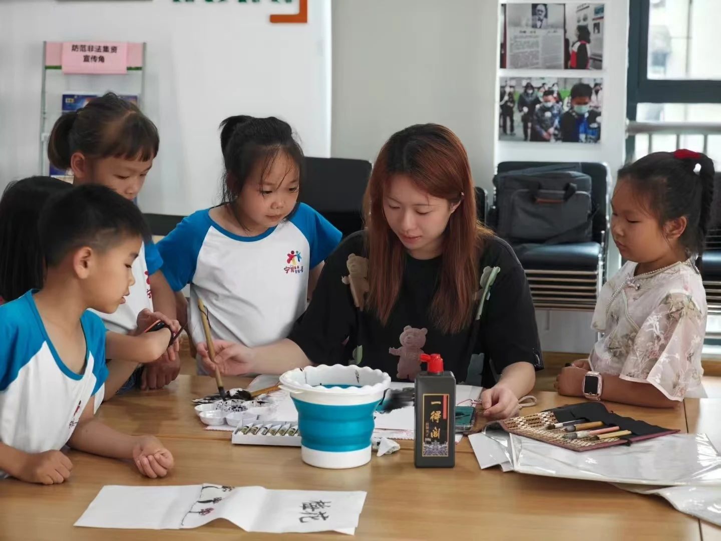 “藝展長卷·薪火賡續(xù)”宣講團(tuán)——中國歷代繪畫大系志愿之行