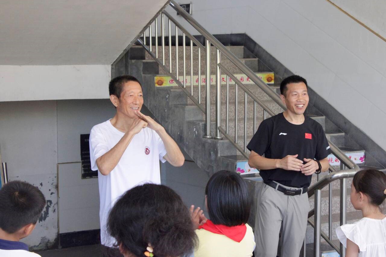 “非遺薪火傳校園，青春聚力下鄉(xiāng)行” ——合肥大學(xué)語(yǔ)言文化與傳媒學(xué)院暑期三下鄉(xiāng)社會(huì)實(shí)踐開展陰陽(yáng)雙合拳非遺教學(xué)活動(dòng)