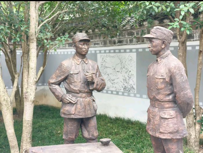 以史為鑒，志愿教學(xué)團隊赴橫山舊址踐行“初心使命”