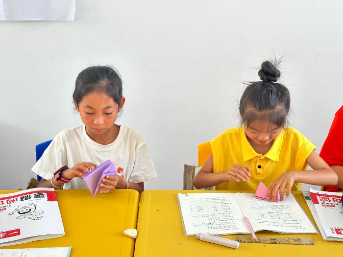 以美潤心·巧手筑夢