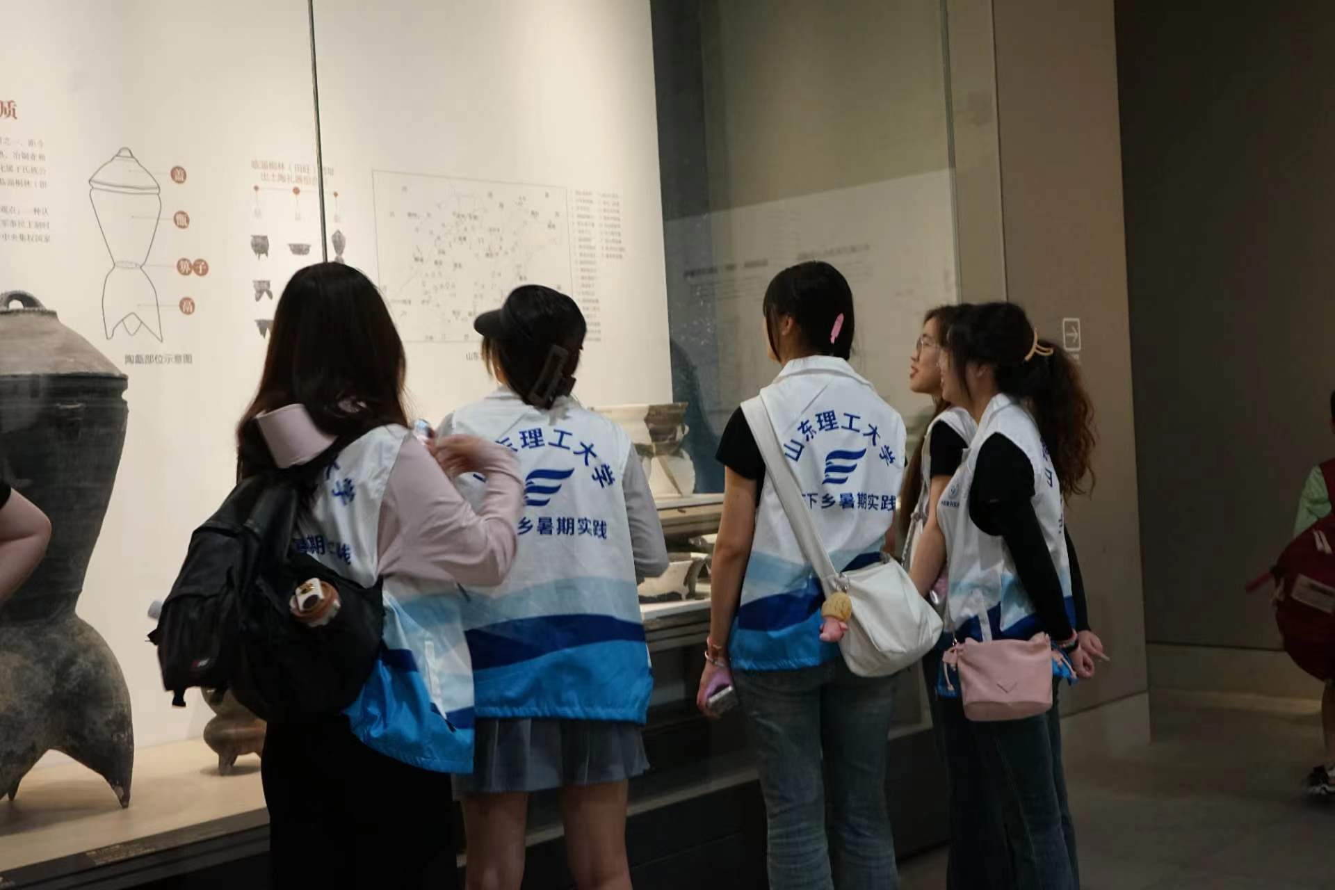 探齊韻傳古今，學文化續(xù)華章