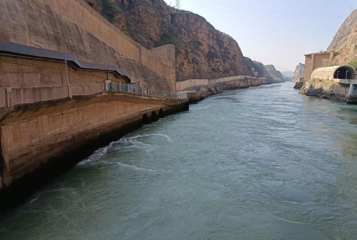 挺膺擔當護江河安瀾 矢志創新助水利騰飛 ——“礪水鑒修”社會實踐隊赴甘肅省劉家峽水庫、陜西省東莊水庫交流學習