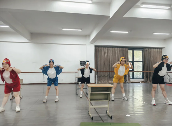 童劇煥彩繹經典，文化潤心續華章