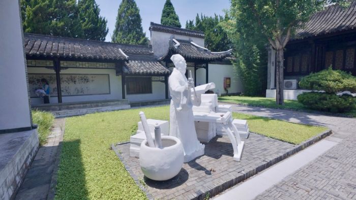 南京財經大學“文耘鄉(xiāng)野”實踐團深入調研施耐庵紀念館