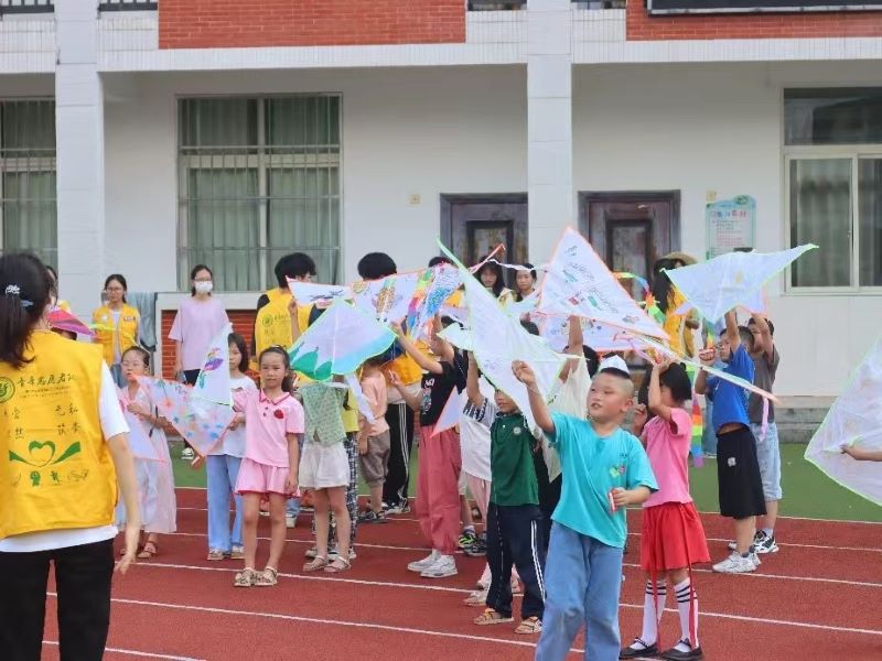 放飛風箏，追逐夢想