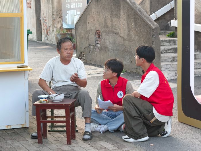 蚌埠學(xué)院學(xué)子沿淮實(shí)踐：“靚淮”惠民生，“筑綠”煥新顏