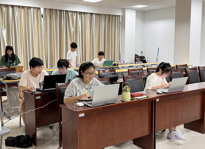 【實(shí)踐追光】創(chuàng)新驅(qū)動(dòng)，綠色引領(lǐng)——醫(yī)藥與化學(xué)化工學(xué)院“丙烯醛綠色加氫