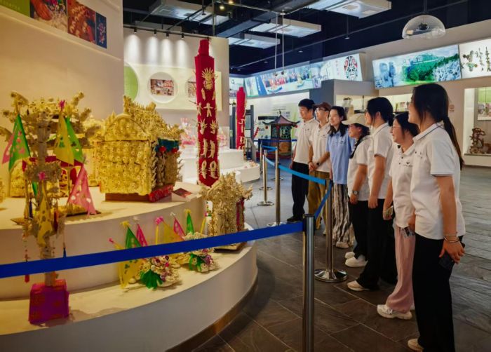 指尖溯千年：渭南雙館探秘花饃非遺，華清學子解碼黃土文明