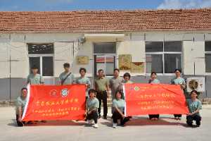 農學院“赤幟領航興榮邑，青衿聚力富農鄉”實踐服務團赴榮成東埠前村、翠虹果品股份有限公司和紅色教育基地走訪參觀