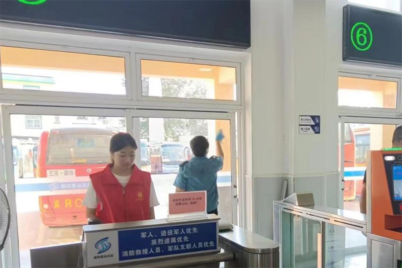 謙遜學習，實踐躬行，讓青春之花開在基層沃土