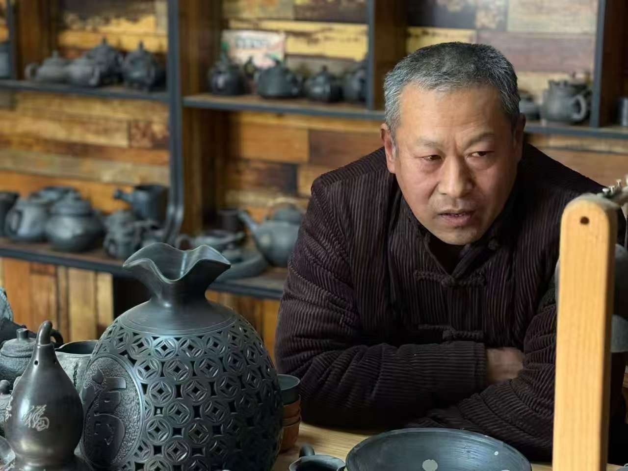 青島農(nóng)業(yè)大學(xué)學(xué)子多城聯(lián)動，共探黑陶非遺傳承之路