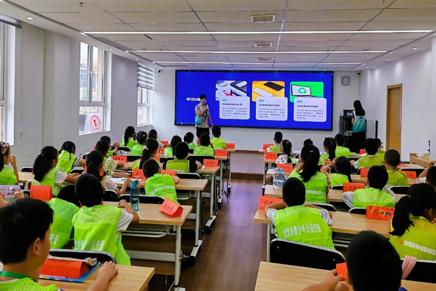 鋰電池宣講進社區，環保意識植童心